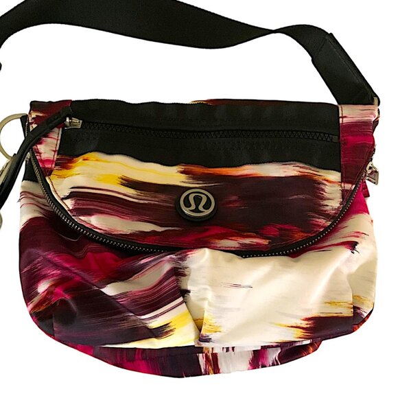 lululemon athletica Handbags - Lululemon Festival Bag Pigment Wind Berry Rumble Multi